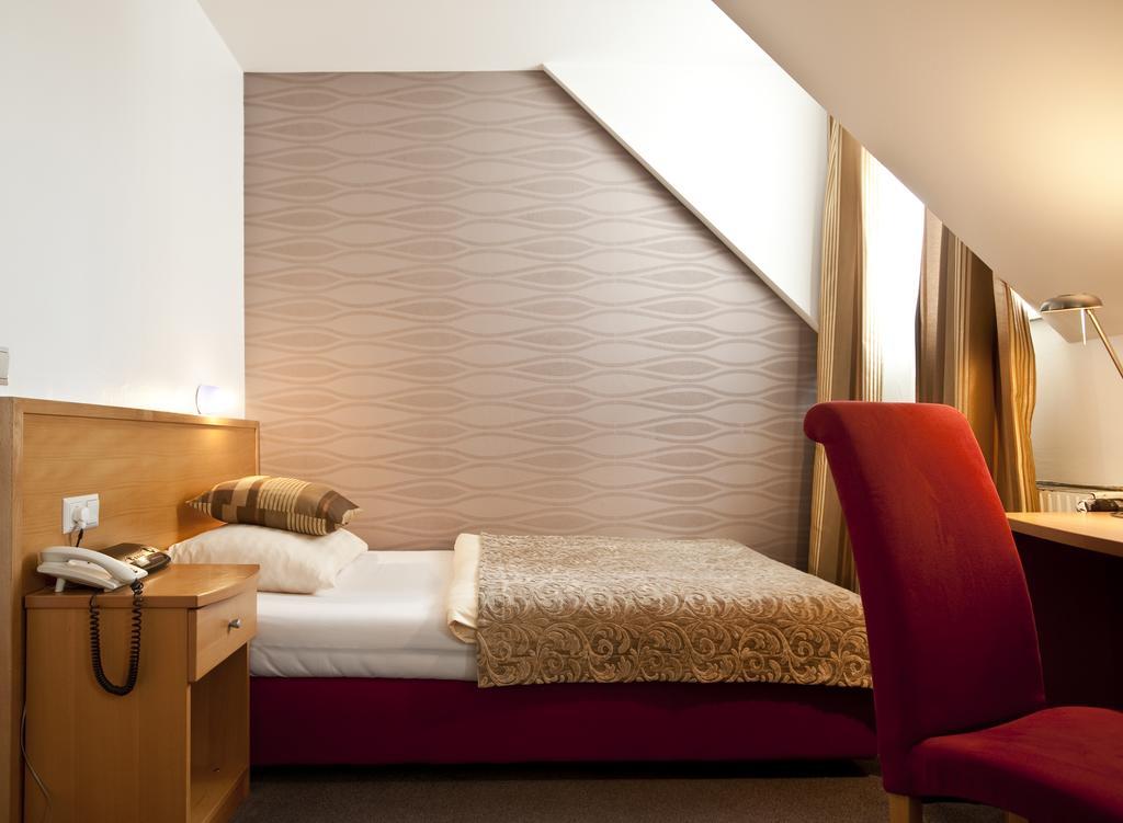Hotel Geyer Klagenfurt am Woerthersee Екстер'єр фото